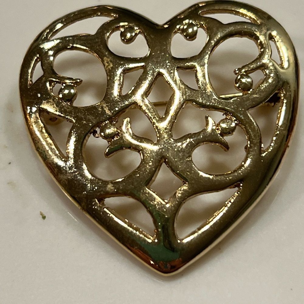 Vintage heart brooch